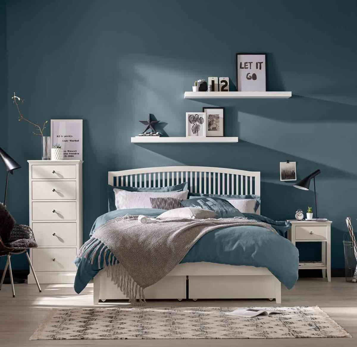 12050_SEO_DRAFT_HOI Improvements_7 Beautiful Blue Bedroom Ideas_8